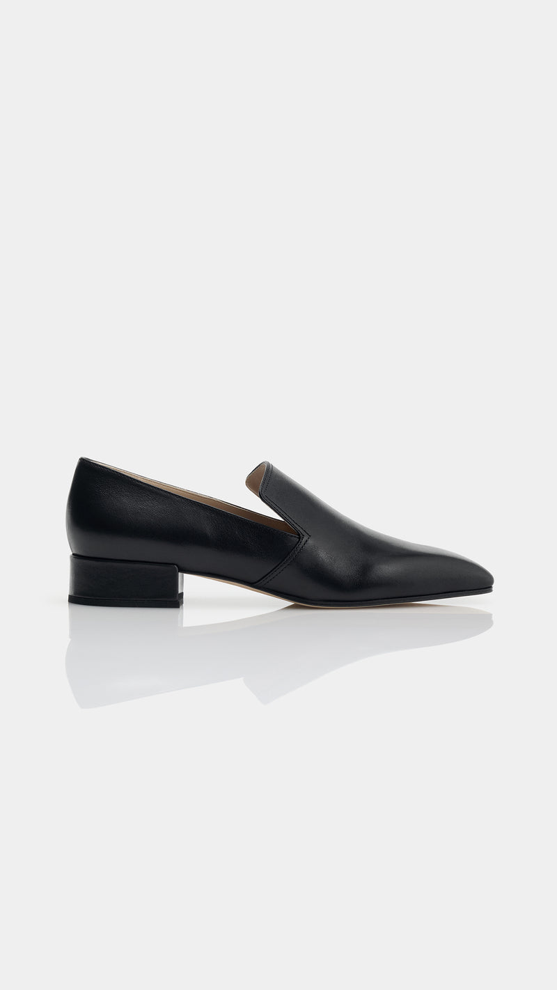 CLASSIC SQUARE LOAFER