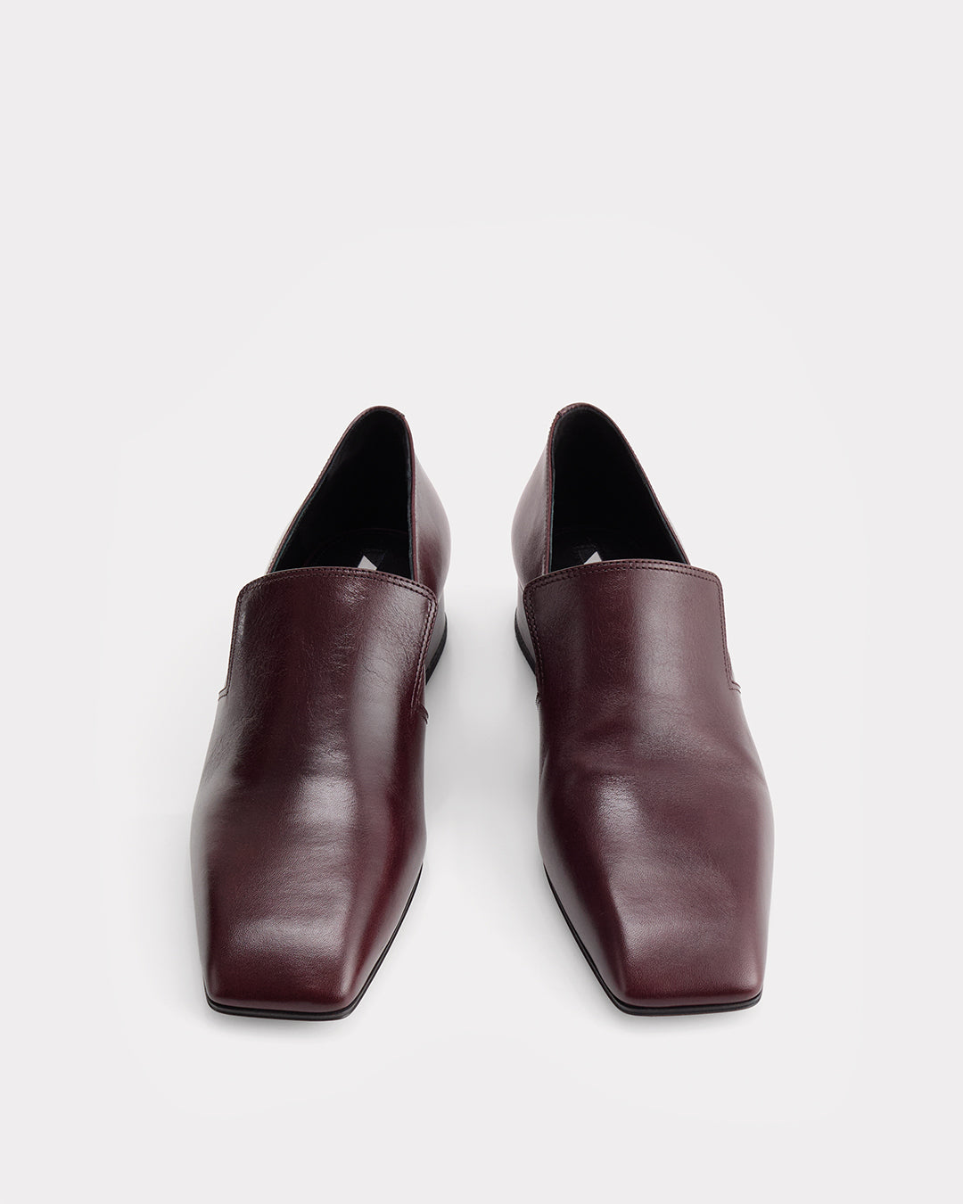 CLASSIC SQUARE LOAFER