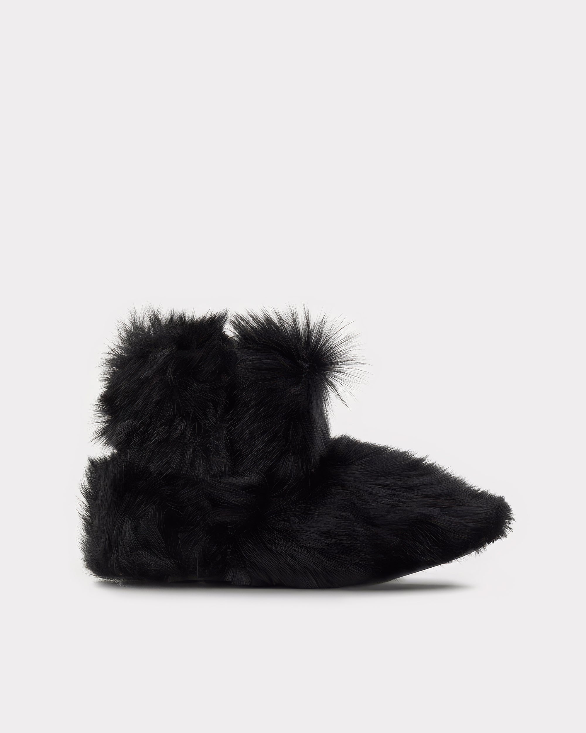 BIG FUR BOOT