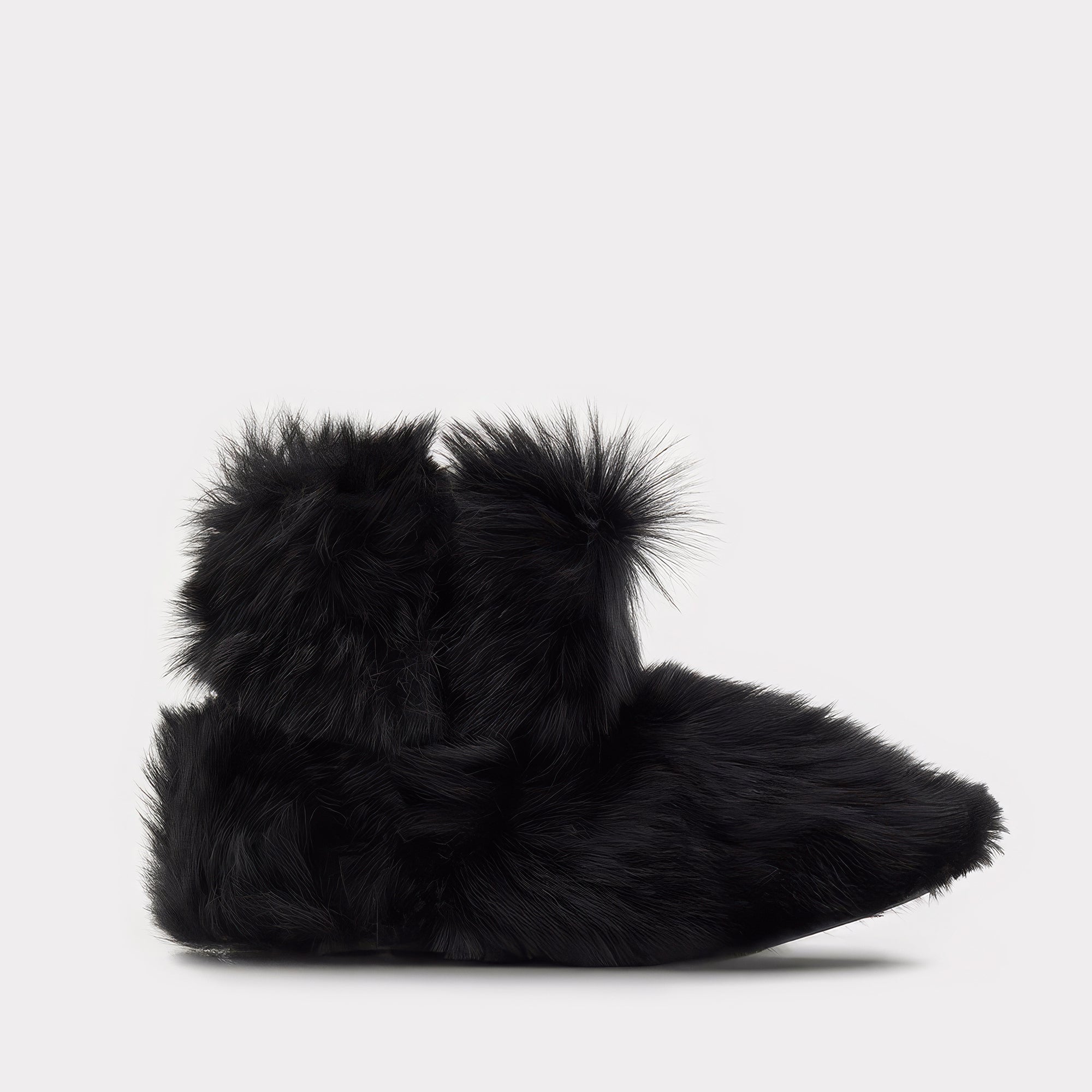 BIG FUR BOOT