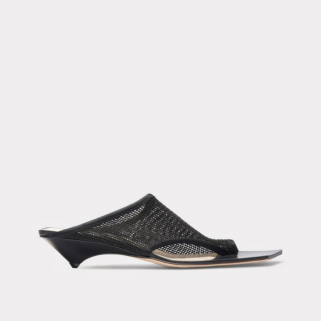 EDGE STRETCH MULE
