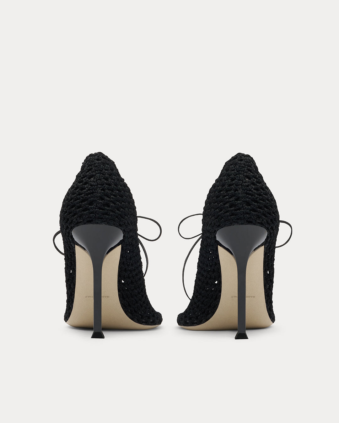 HAND CROCHET PUMP