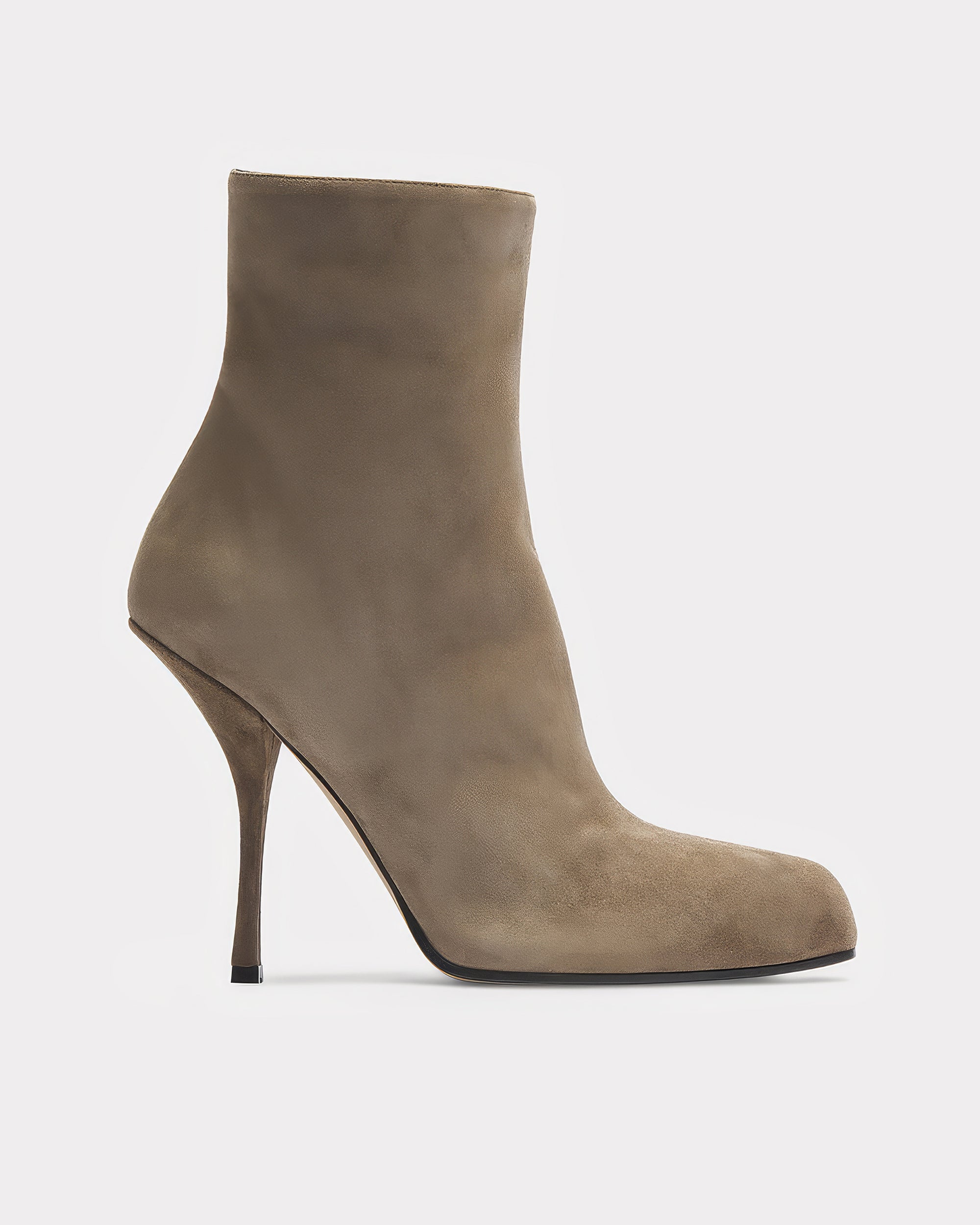 HIGH ANKLE BOOT