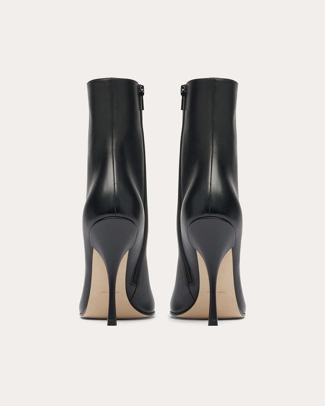 HIGH ANKLE BOOT